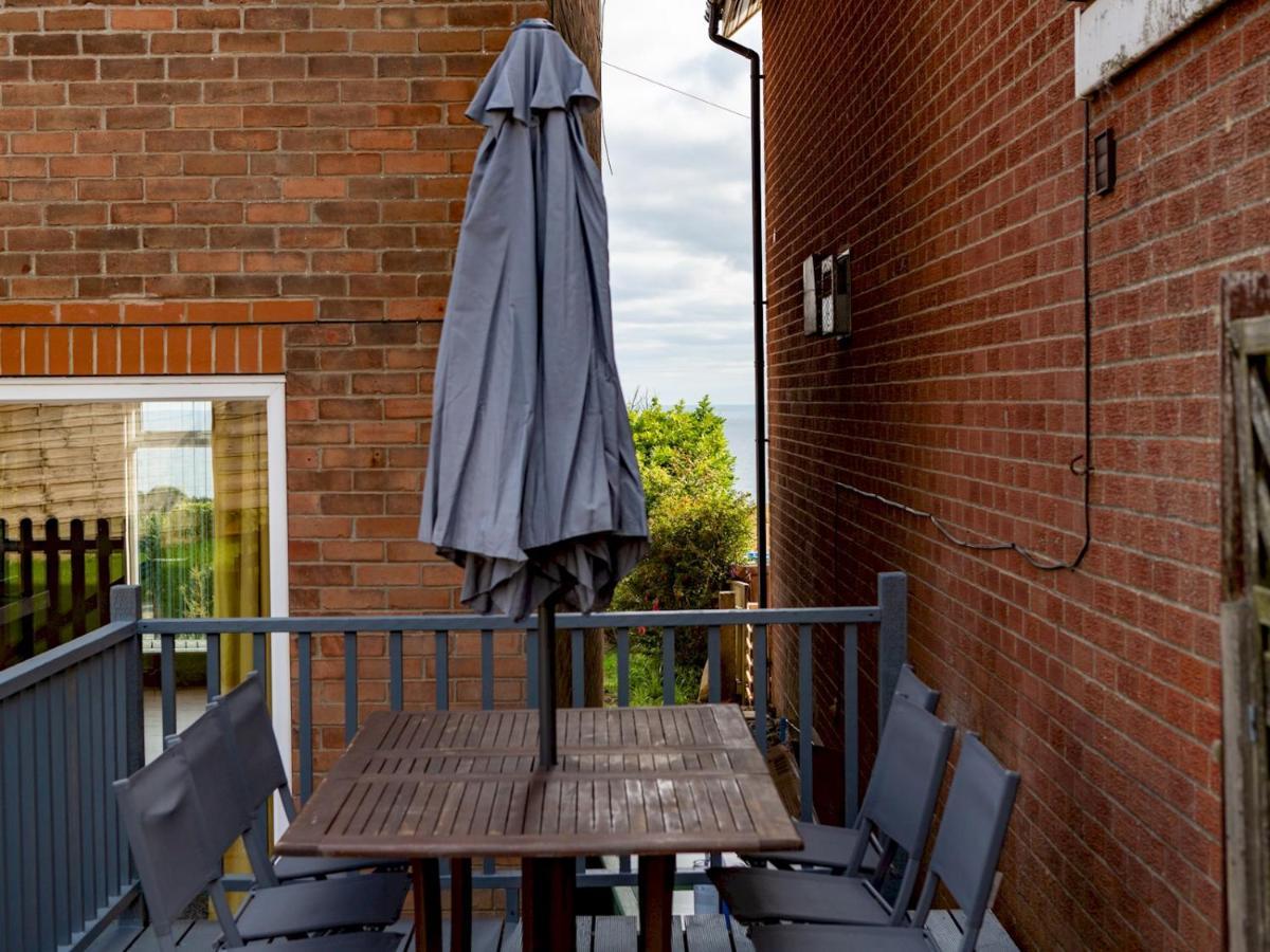 Pass The Keys Amazing 4 Bedroom Property- Hot Tub & Sea Views Scarborough Eksteriør billede