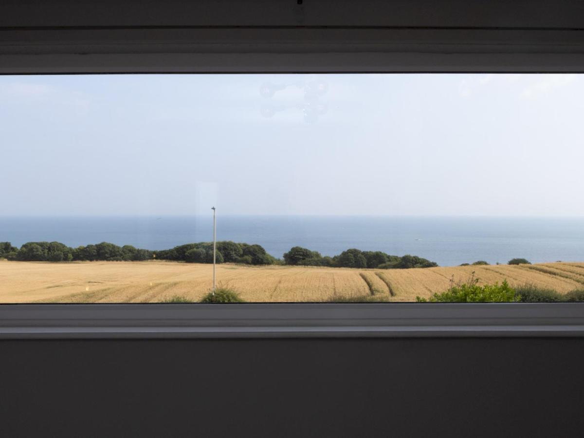 Pass The Keys Amazing 4 Bedroom Property- Hot Tub & Sea Views Scarborough Eksteriør billede